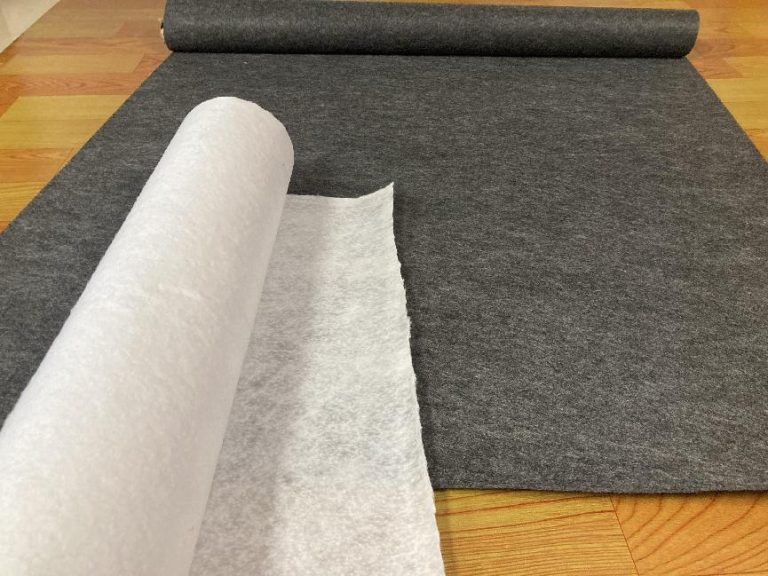 China cheap shed self-adhesive felt in rolls, wool pad thorns