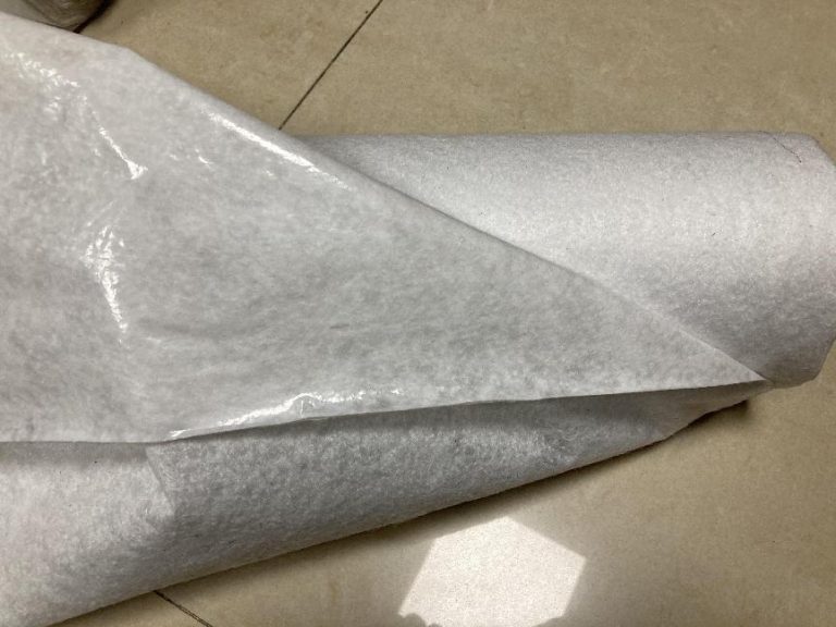 Felt rolls in Canada, self-adhesive felt rolls are screwed, how much is a 15-pound roll of felt?